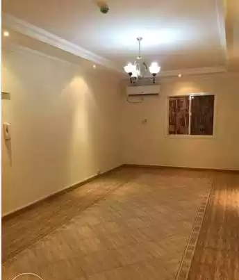 住宅 就绪物业 2 间卧室 楼/楼 公寓  出租 在 萨德 , 多哈 #7126 - 1  image 